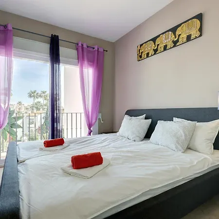 Charming Beach Side Holiday * Estepona