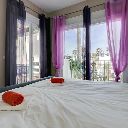 Charming Beach Side Holiday * Estepona